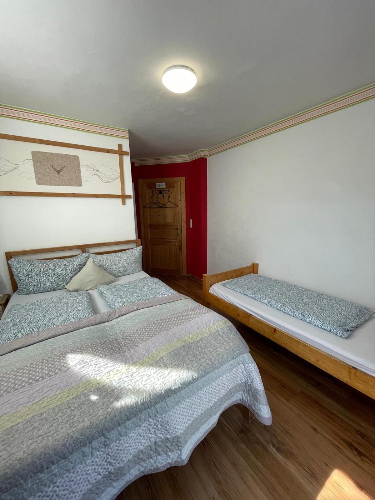 House La Neuschwanstein Blick - Budget City Hotel Fussen Luaran gambar