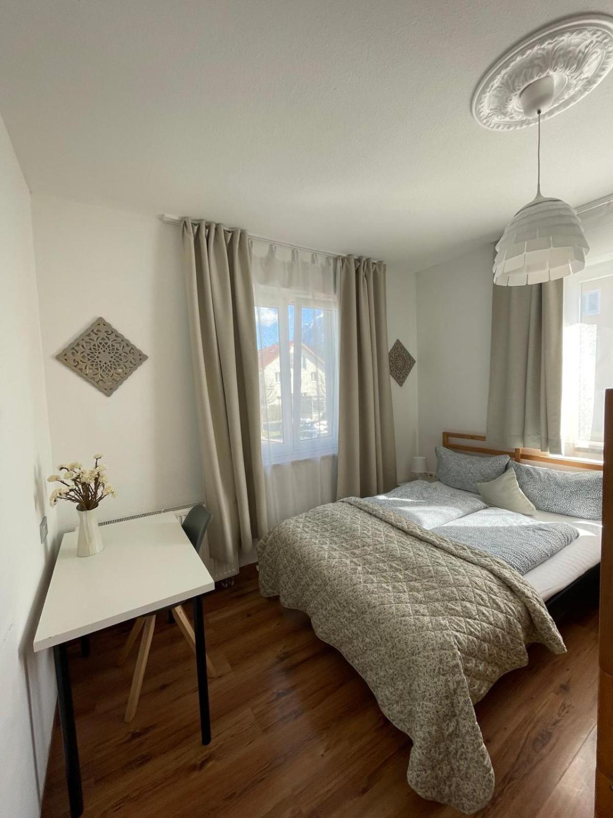 House La Neuschwanstein Blick - Budget City Hotel Fussen Luaran gambar